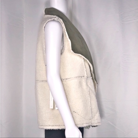 Caslon Reversible Faux Shearling & Vegan Suede Drape Lapel Pocket Patch Vest SzS - Picture 8 of 16